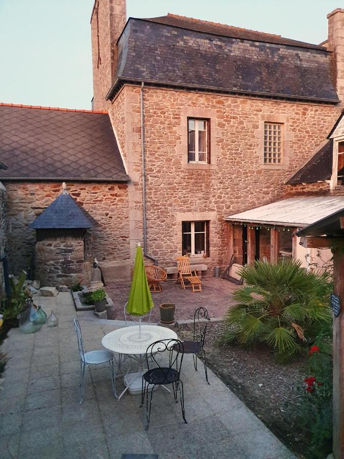 Ferienwohnung Les Forges Du Lou Jugon-les-Lacs Exterior foto